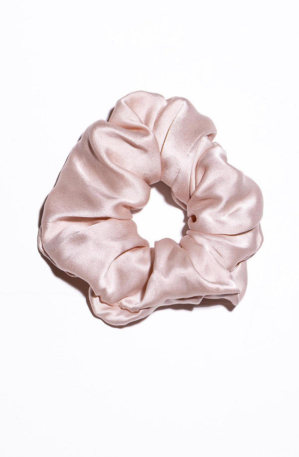 Silk Scrunchy - Pale pink