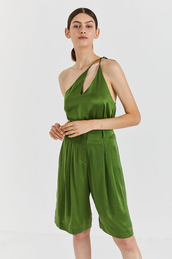 Caro Tailored Silk Shorts / Green